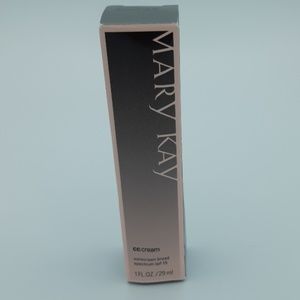 Mary Kay CC Cream - Light to Medium